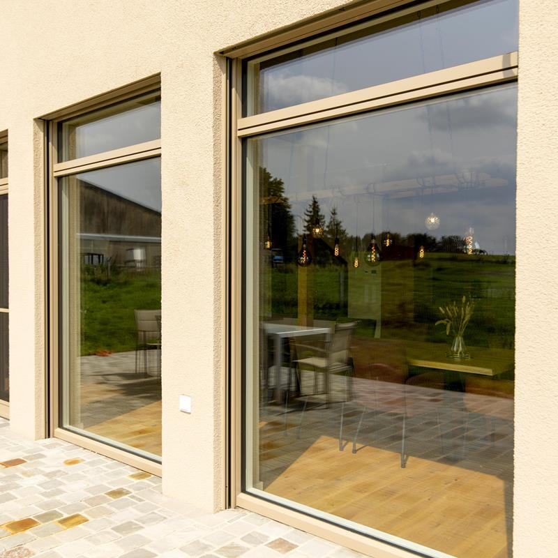 Individuelles Design - Holz-Alu-Fenster